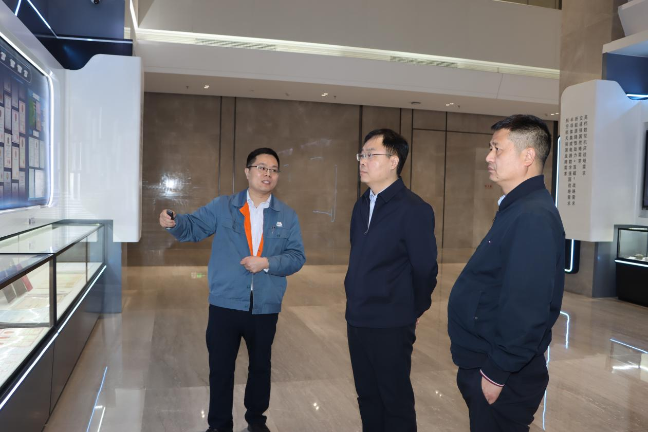 豫資控股集團黨委書記、董事長李明到國機金剛石（河南）有限公司開展項目調研.png